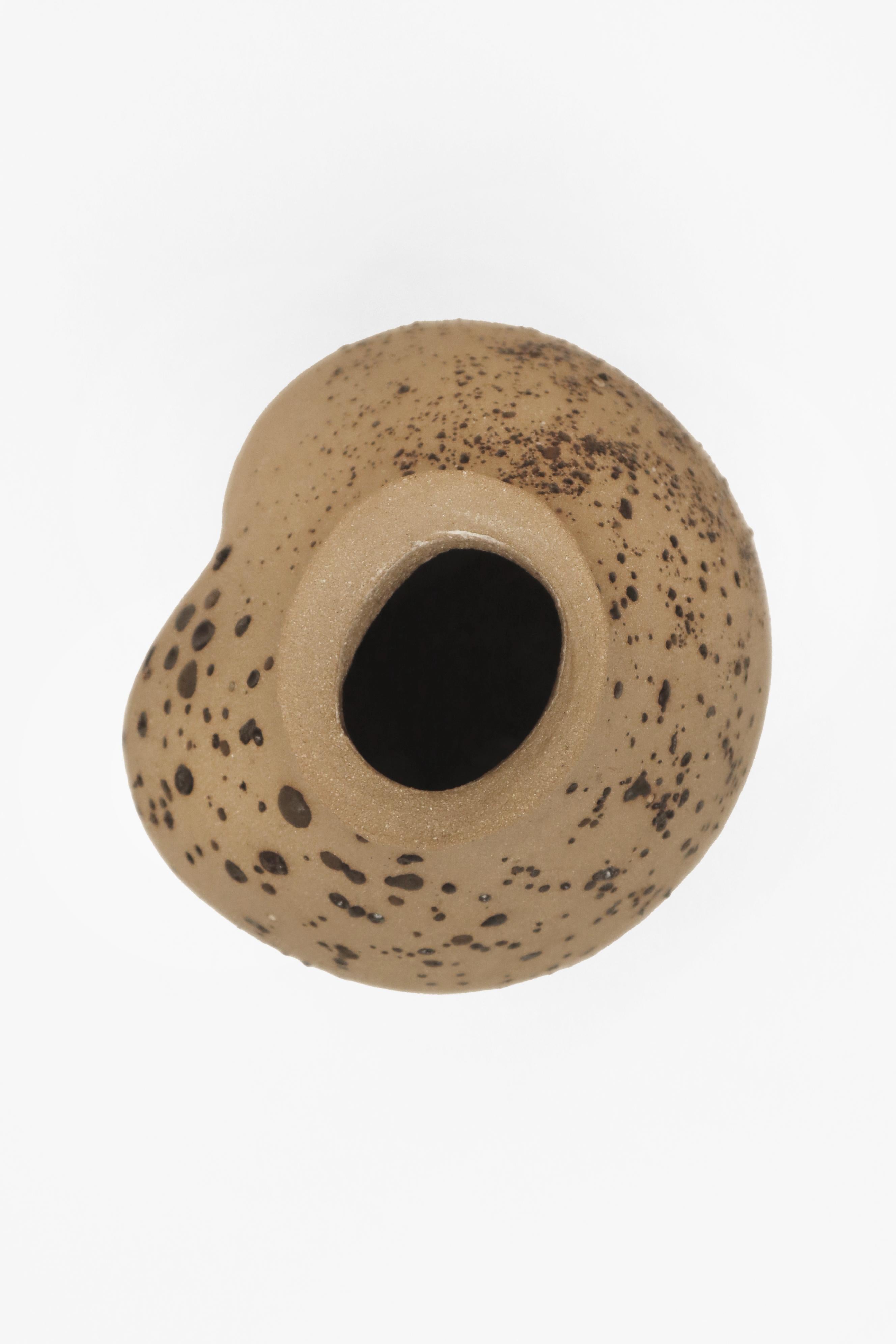 Stomata-Vase von Anna Karountzou, 3 (Griechisch) im Angebot