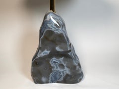 Gueridón de la Edad de Piedra de Studio Superego, Italia