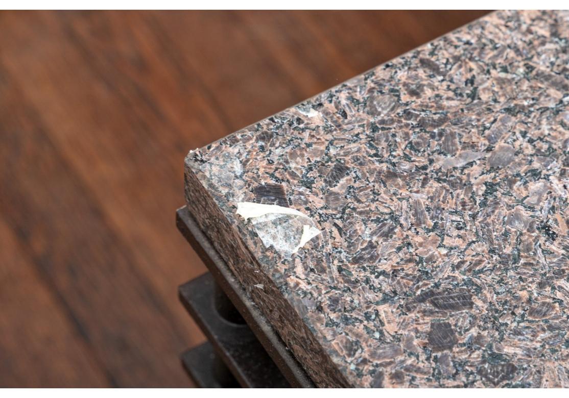 Table basse en pierre et acier bronzé d'après Jean-Michel Wilmotte État moyen - En vente à Bridgeport, CT