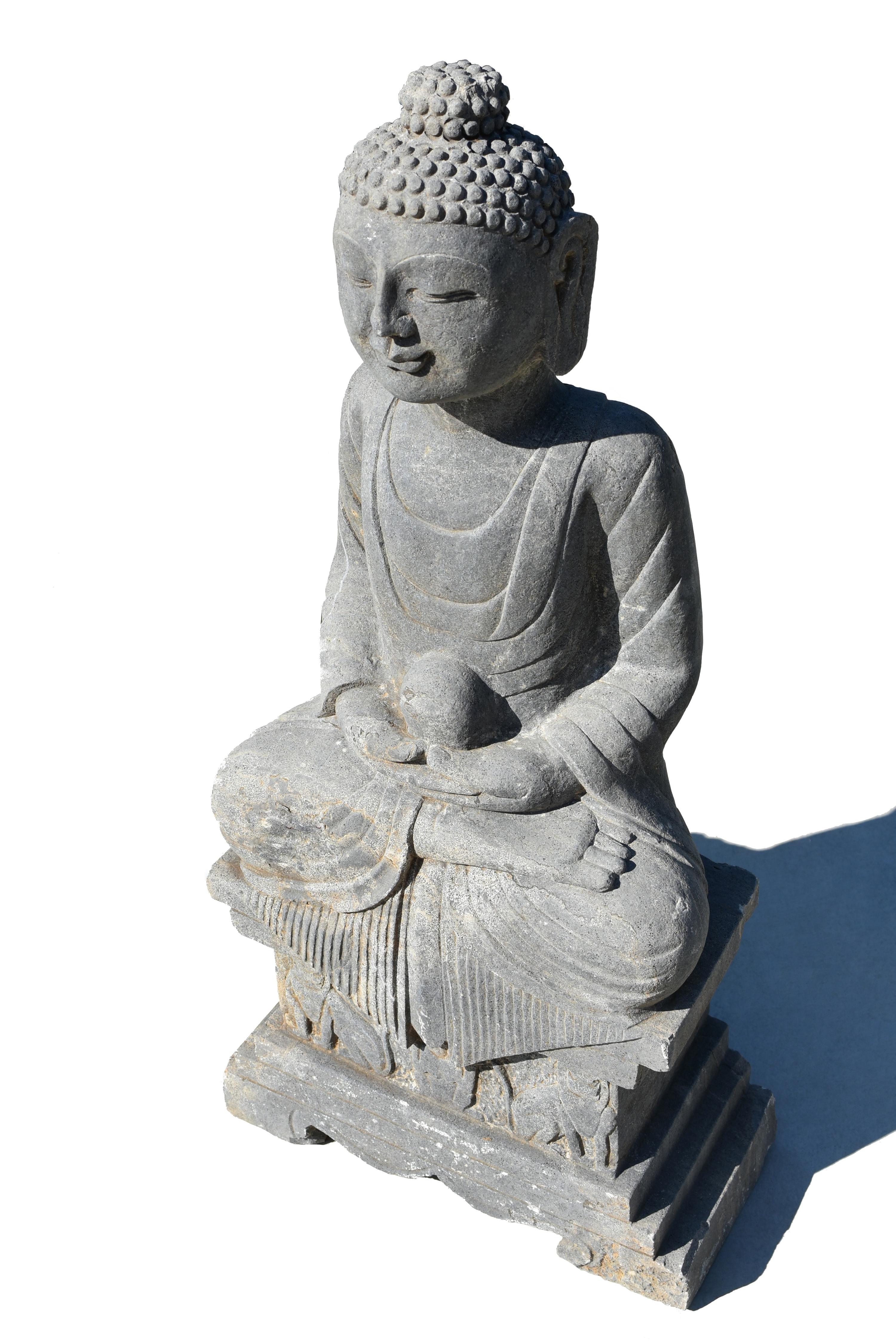 Statue de Bouddha Amitabha en pierre en vente 5