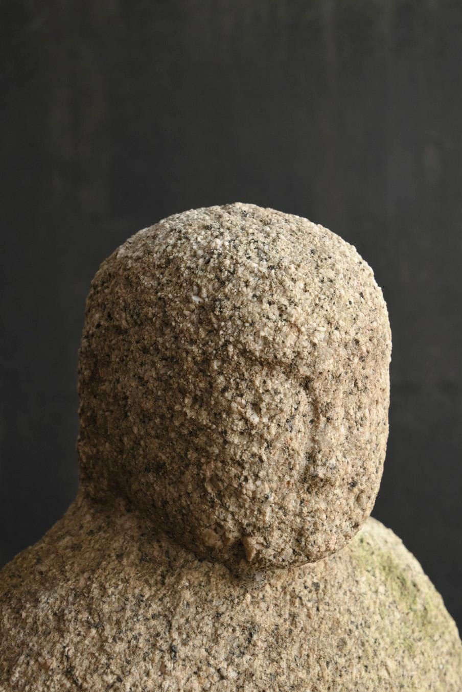 Stone Buddha from the Edo period in Japan/1750-1850/Garden ornaments In Good Condition In Sammu-shi, Chiba