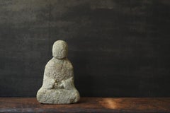 Bouddha en pierre de la période Edo dans la préfecture de Niigata, Japon / 17-19ème siècle