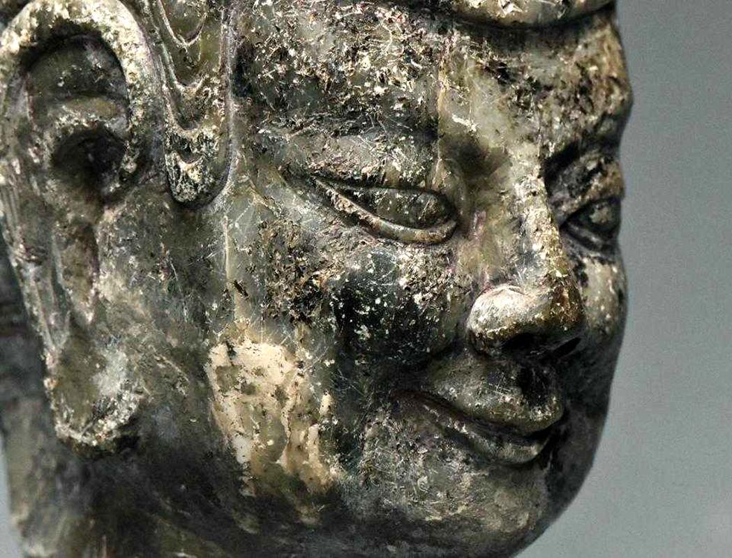 Fragment de statue de bouddha en pierre de la dynastie Wei du nord de la Chine 1