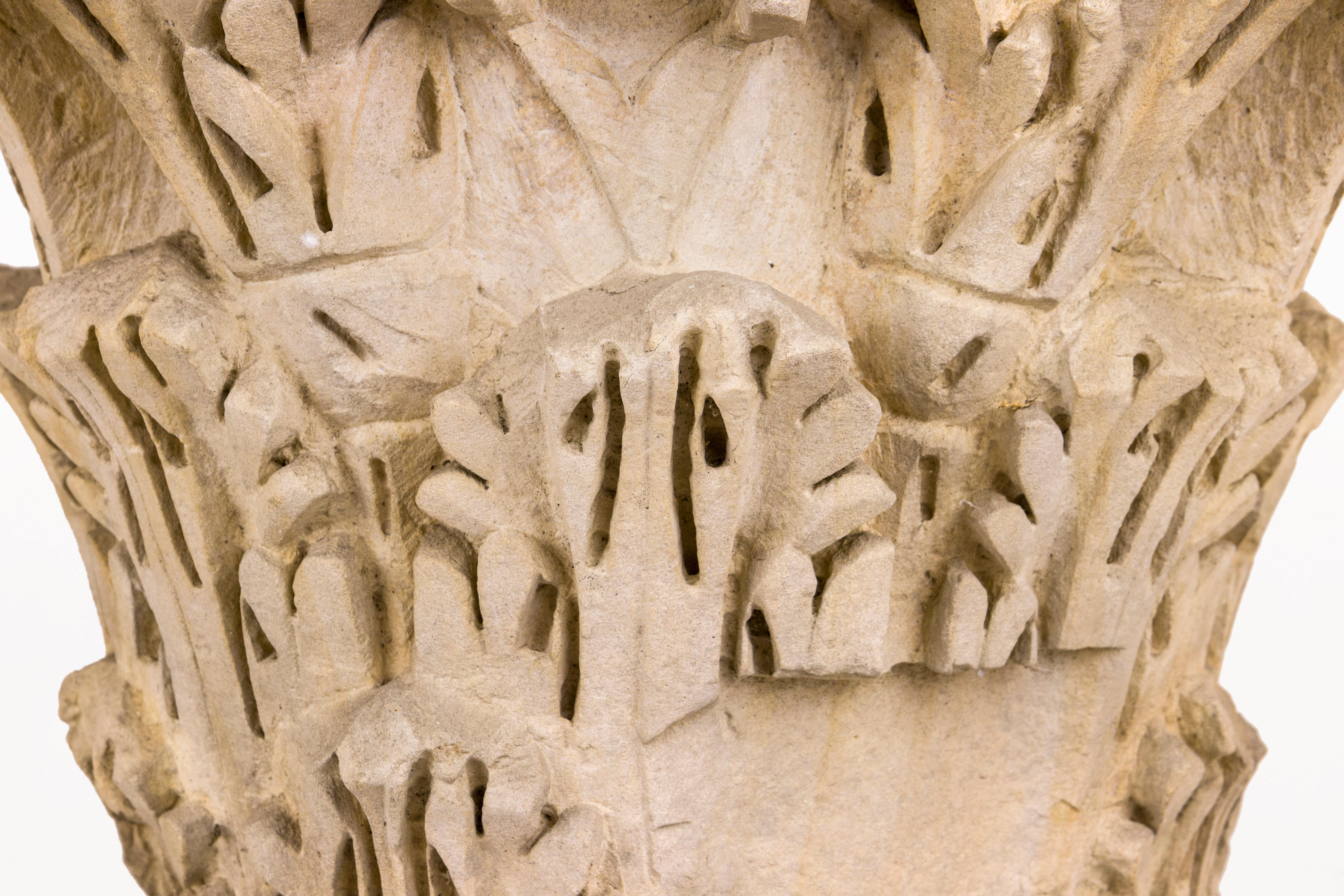 Chapiteau en pierre, 17ème siècle, France Bon état à Girona, Spain