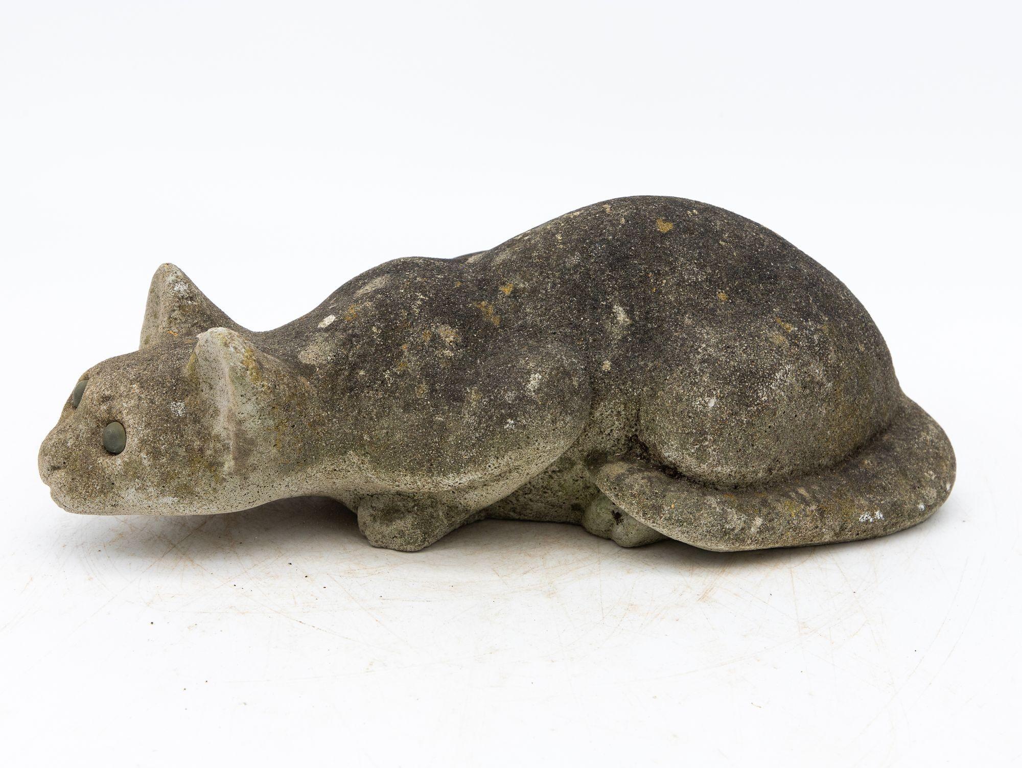 Stone Cat Garden Ornament, 20th Century French In Good Condition In South Salem, NY
