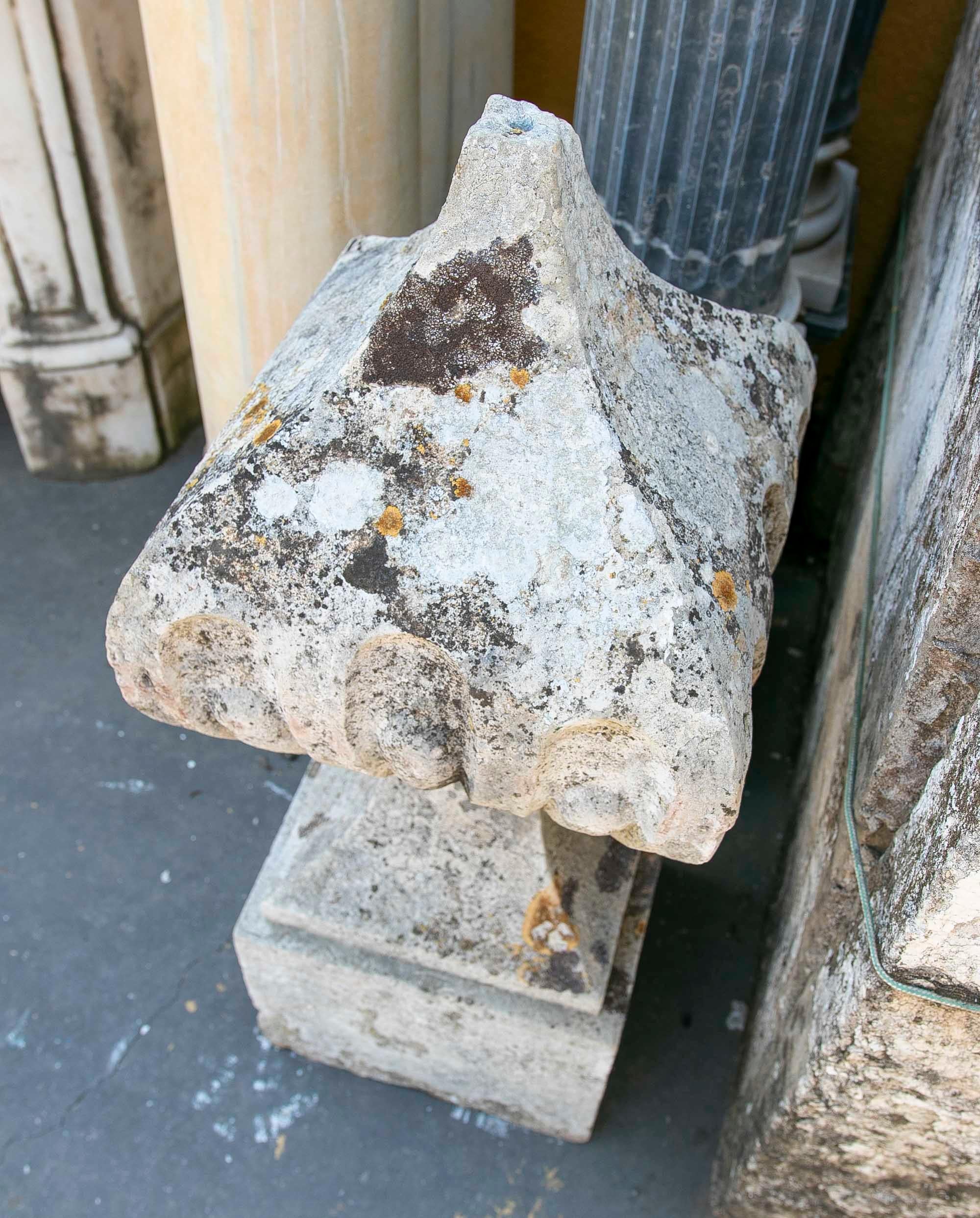 Stone Finial with Gadrooned Decoration on top and Square Base For Sale 3