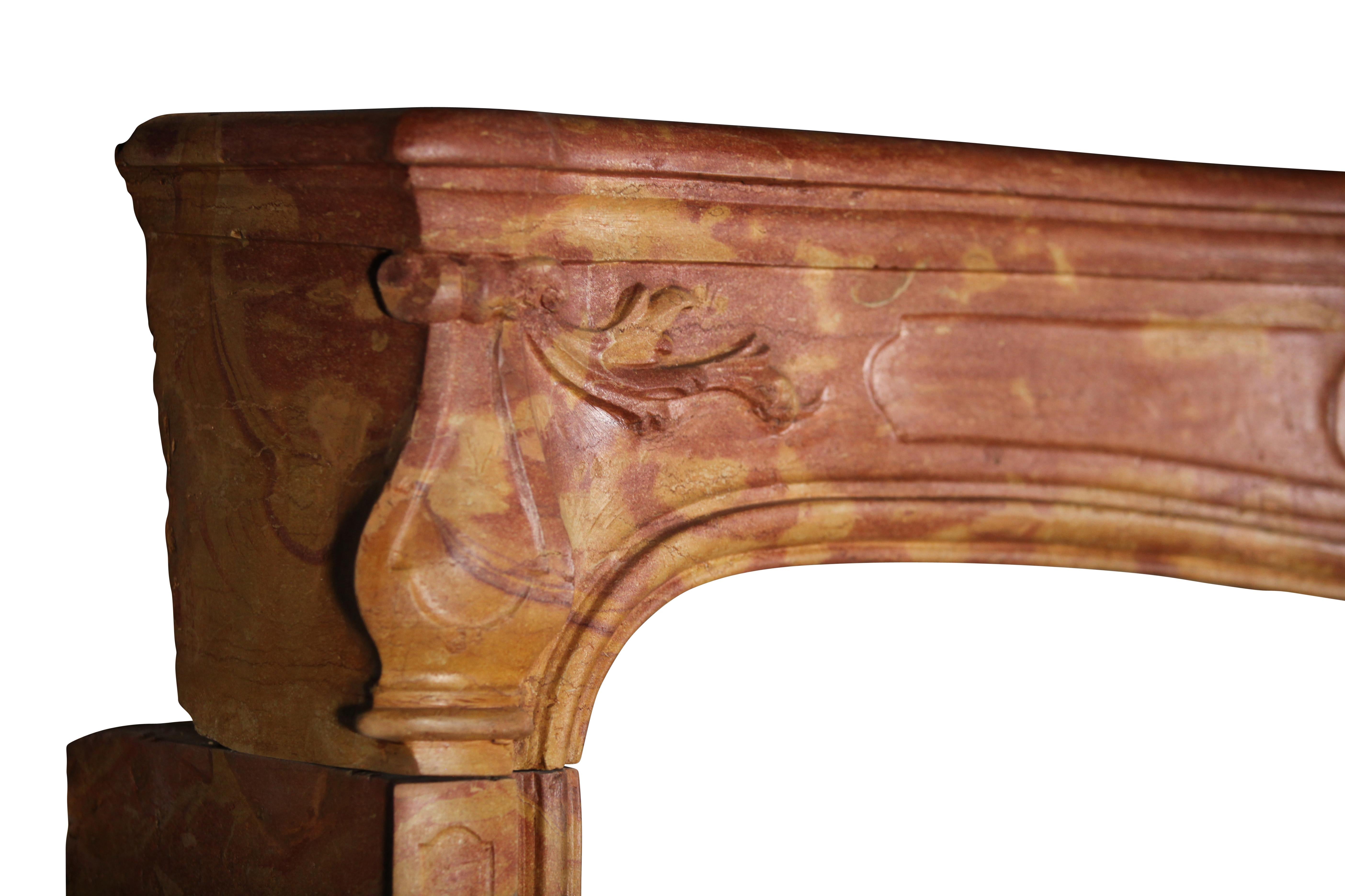 Habillage de cheminée en pierre de style Grand French Classic Multi Colour en vente 7