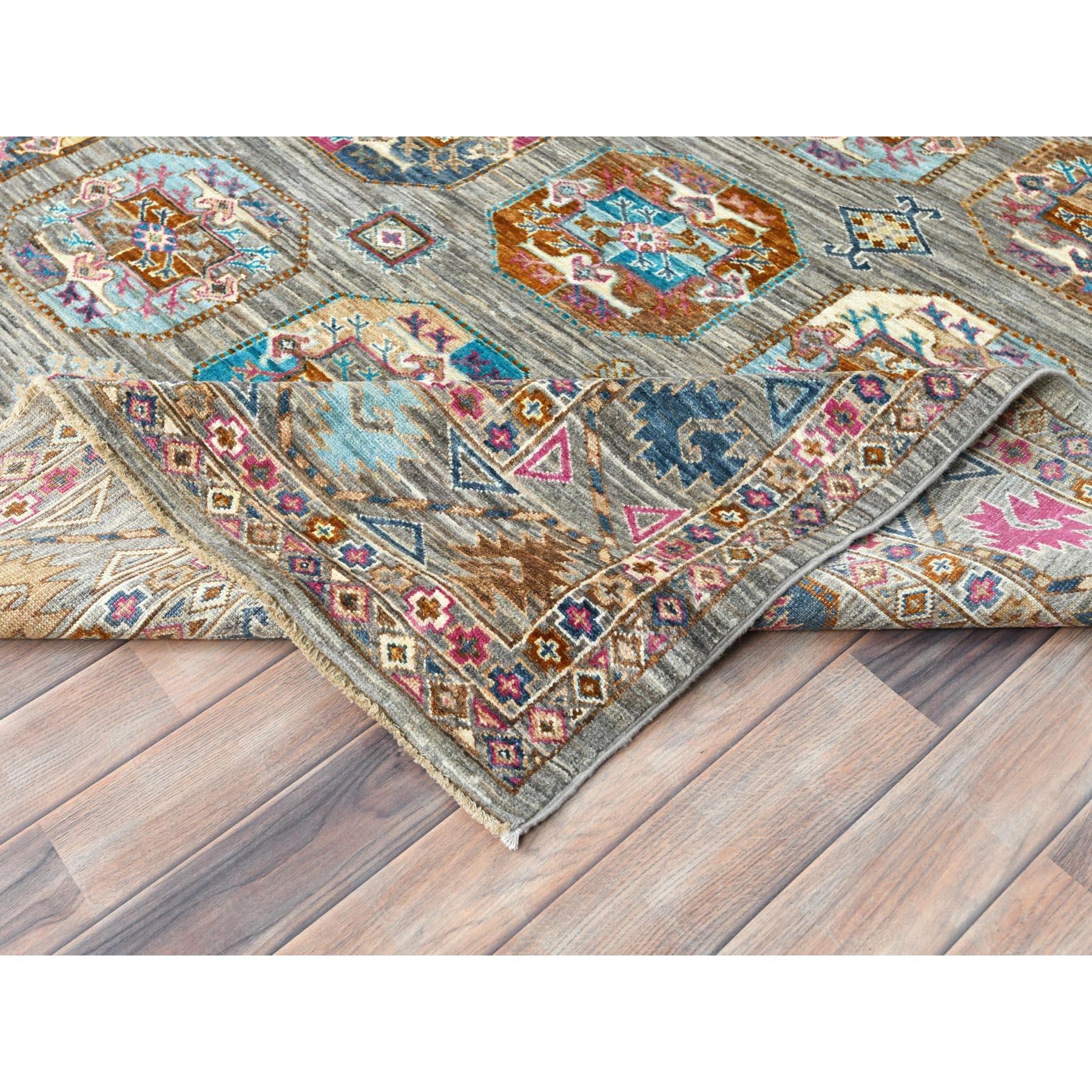 XXI secolo e contemporaneo Stone Gray, tappeto afghano Super Kazak a trama fitta in morbida lana annodata a mano 7'10 