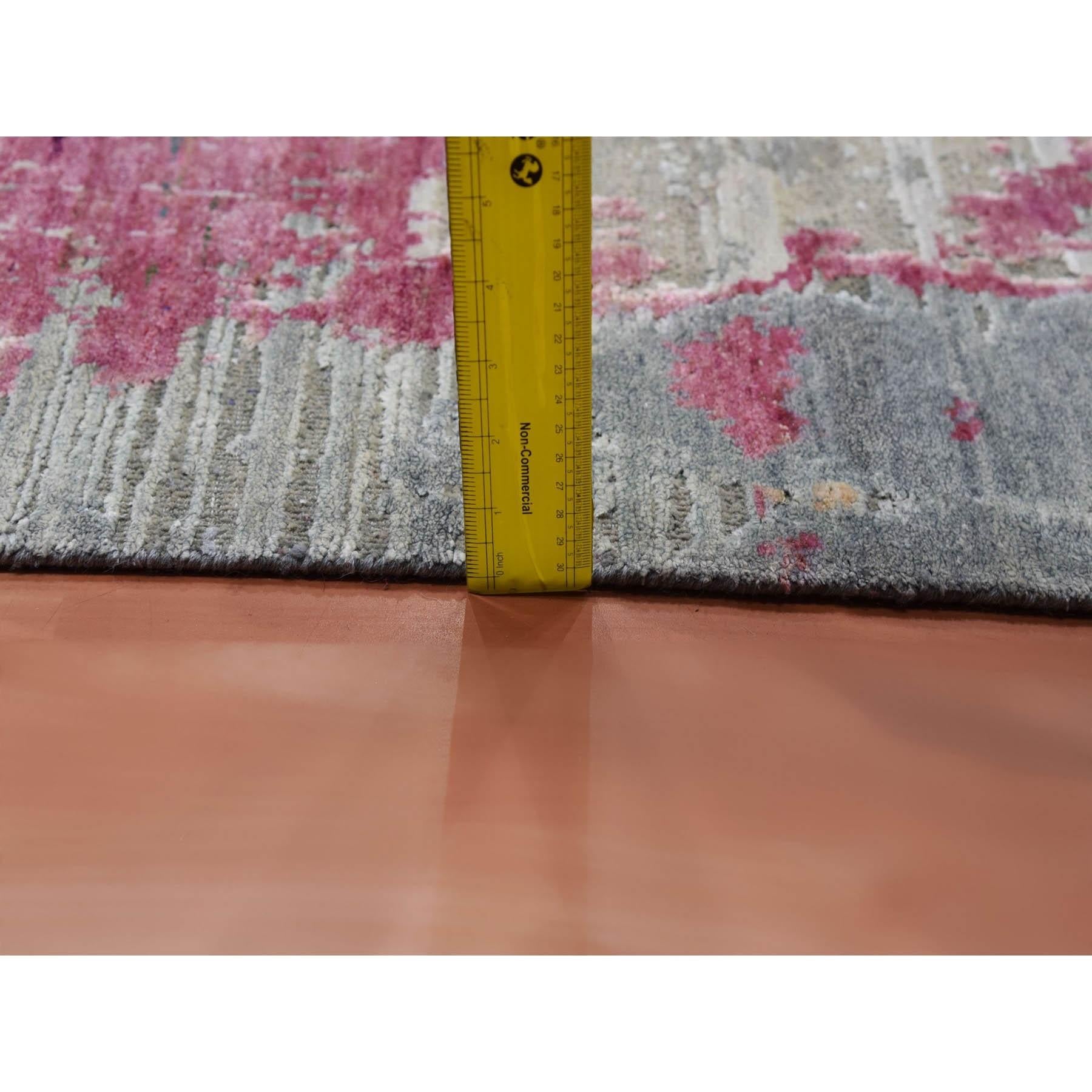 Handgeknüpfter Teppich aus reiner Seide und Wolle in Steingrau mit eklektischem Design 9'0