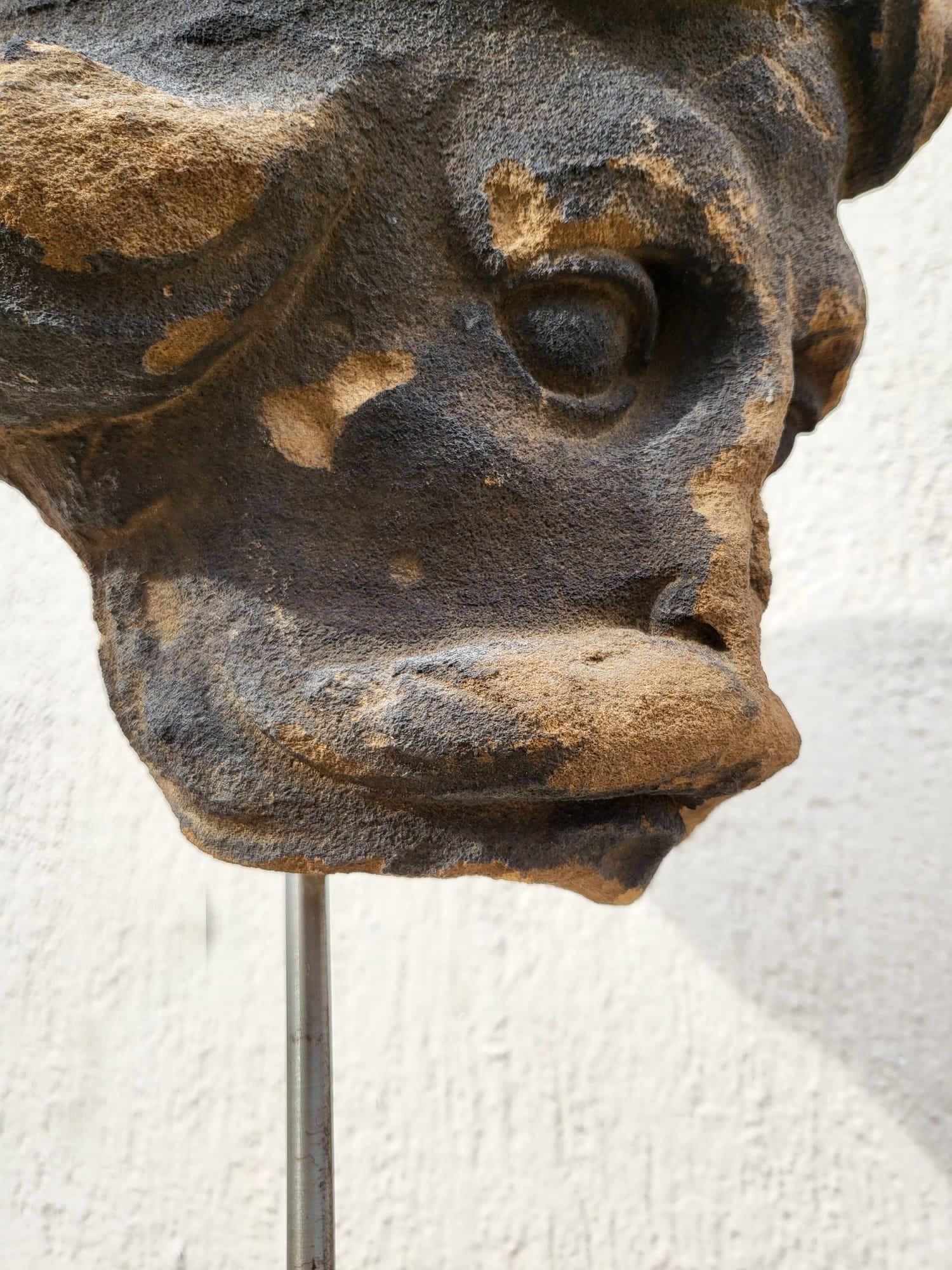 Stone Head Sculpture, United Kingdom, XVIIth Century For Sale 7