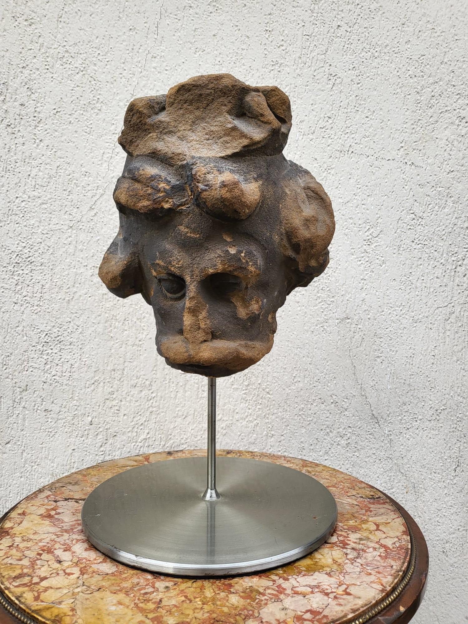 Medieval Stone Head Sculpture, United Kingdom, XVIIth Century For Sale