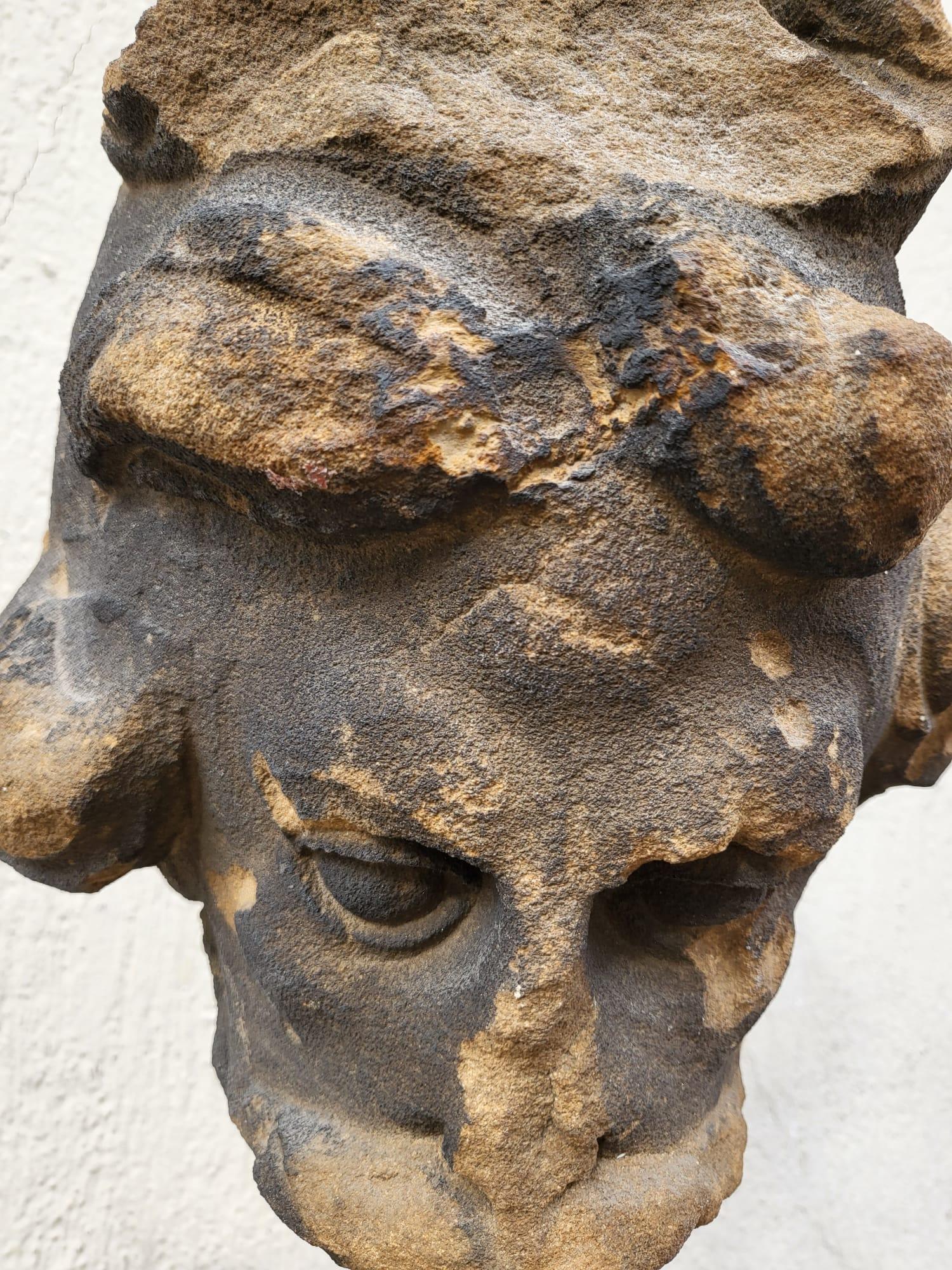 18th Century and Earlier Stone Head Sculpture, United Kingdom, XVIIth Century For Sale