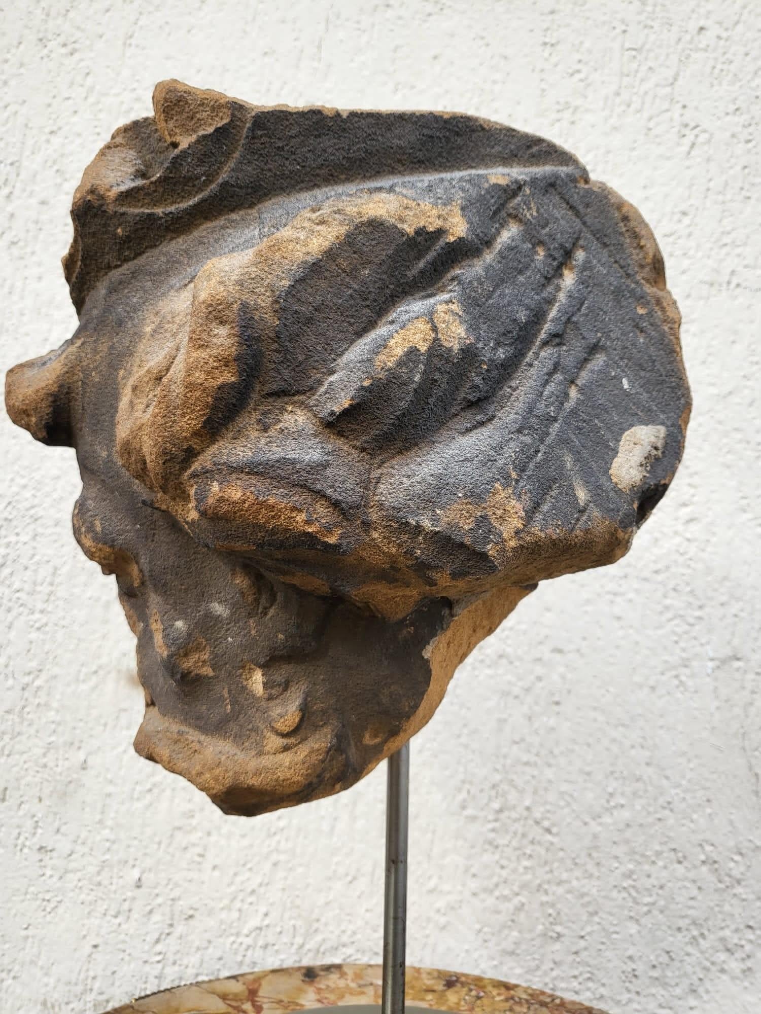 Stone Head Sculpture, United Kingdom, XVIIth Century For Sale 3
