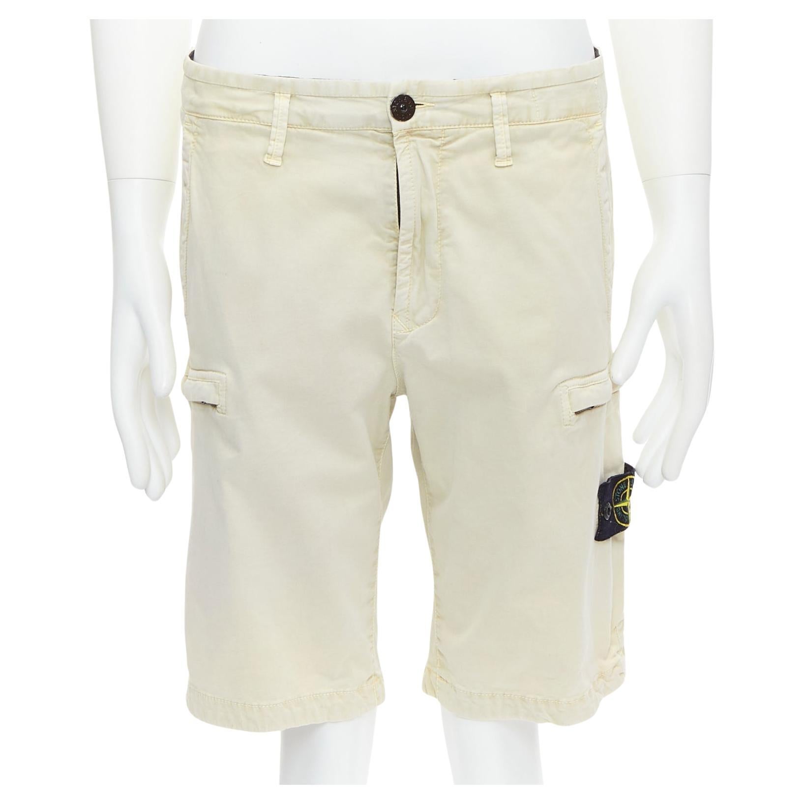 Short STONE ISLAND 2020 en coton mélangé lavé à la pierre avec logo patch 30" en vente