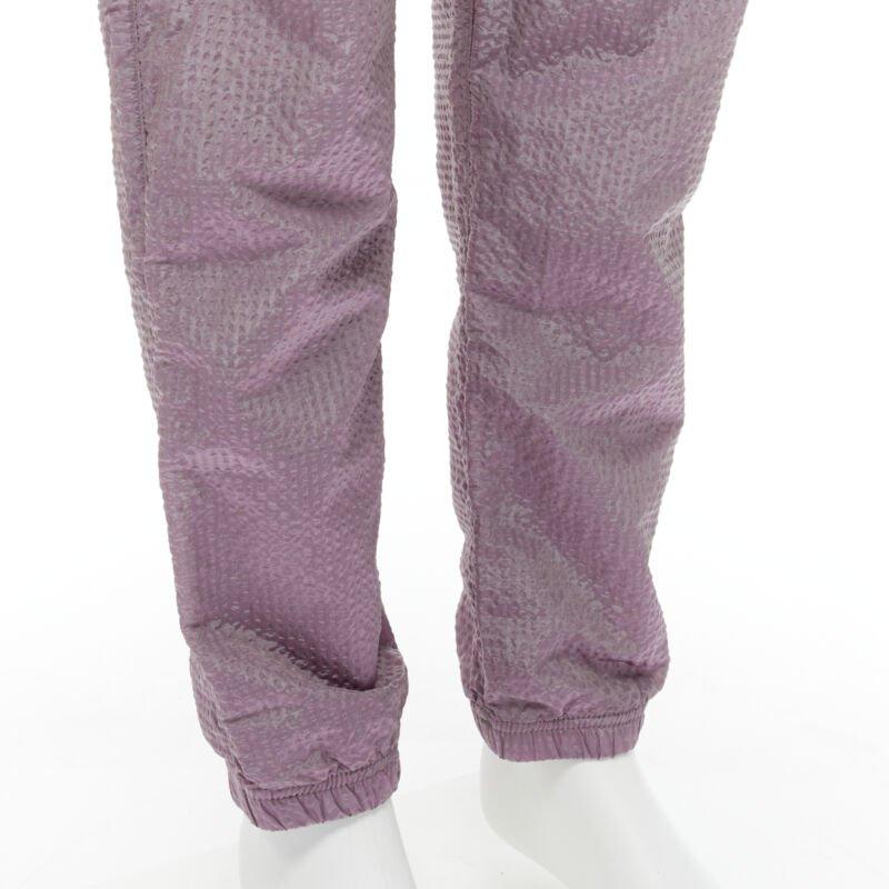 STONE ISLAND iridescent purple seersucker nylon track pants M For Sale 4
