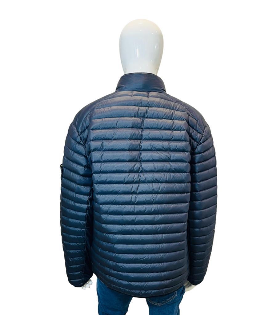 Veste en duvet matelassée Stone Island Pour hommes en vente