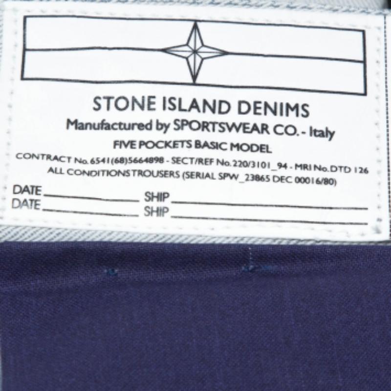 Stone Island Jean à jambes étroites en denim gris pâle, état neuf Pour hommes en vente