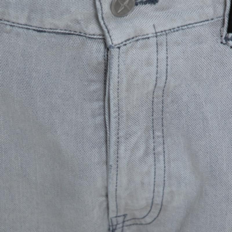 Stone Island Jean à jambes étroites en denim gris pâle, état neuf en vente 1