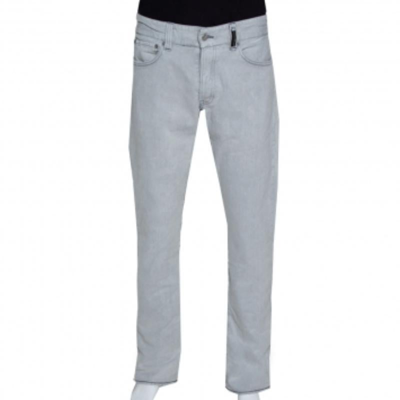 Stone Island Jean à jambes étroites en denim gris pâle, état neuf en vente