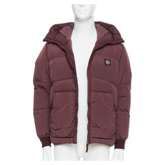 STONE ISLAND lila Nylon schwarzes Logo duck down gepolsterte Puffjacke M