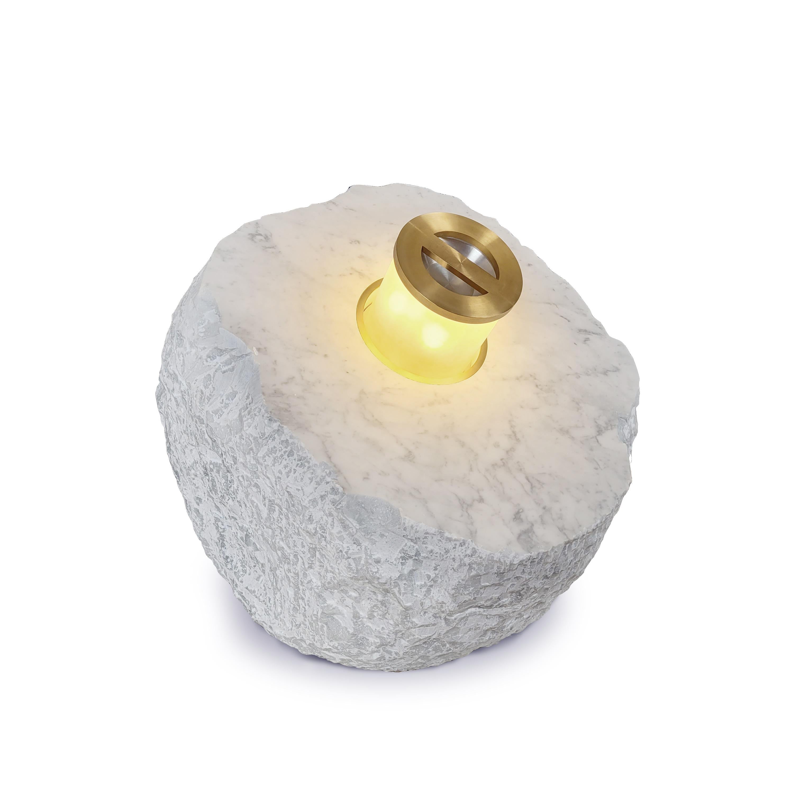 Stone Kinetic lamp by Jan Garncarek
Dimensions: D 68 x W 86 x H 71 cm
Material: Brass, glass, Carrara marble stone.
Designed by Jan Garncarek in cooperation with Granity Skwara company / 2022

Information:
weight:572 kg / 1261 lb
voltage: