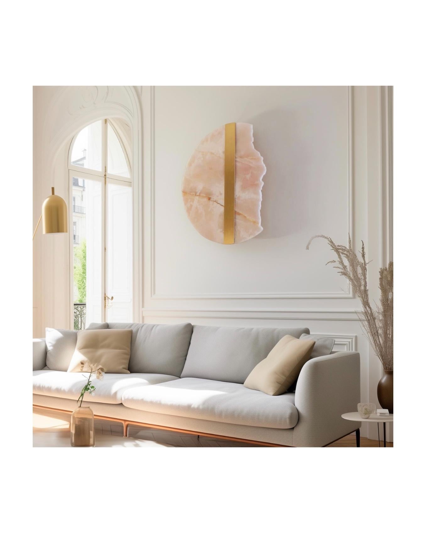 Lámpara de pared única de latón y piedra natural con forma orgánica, de Marie Jeunet en venta 1
