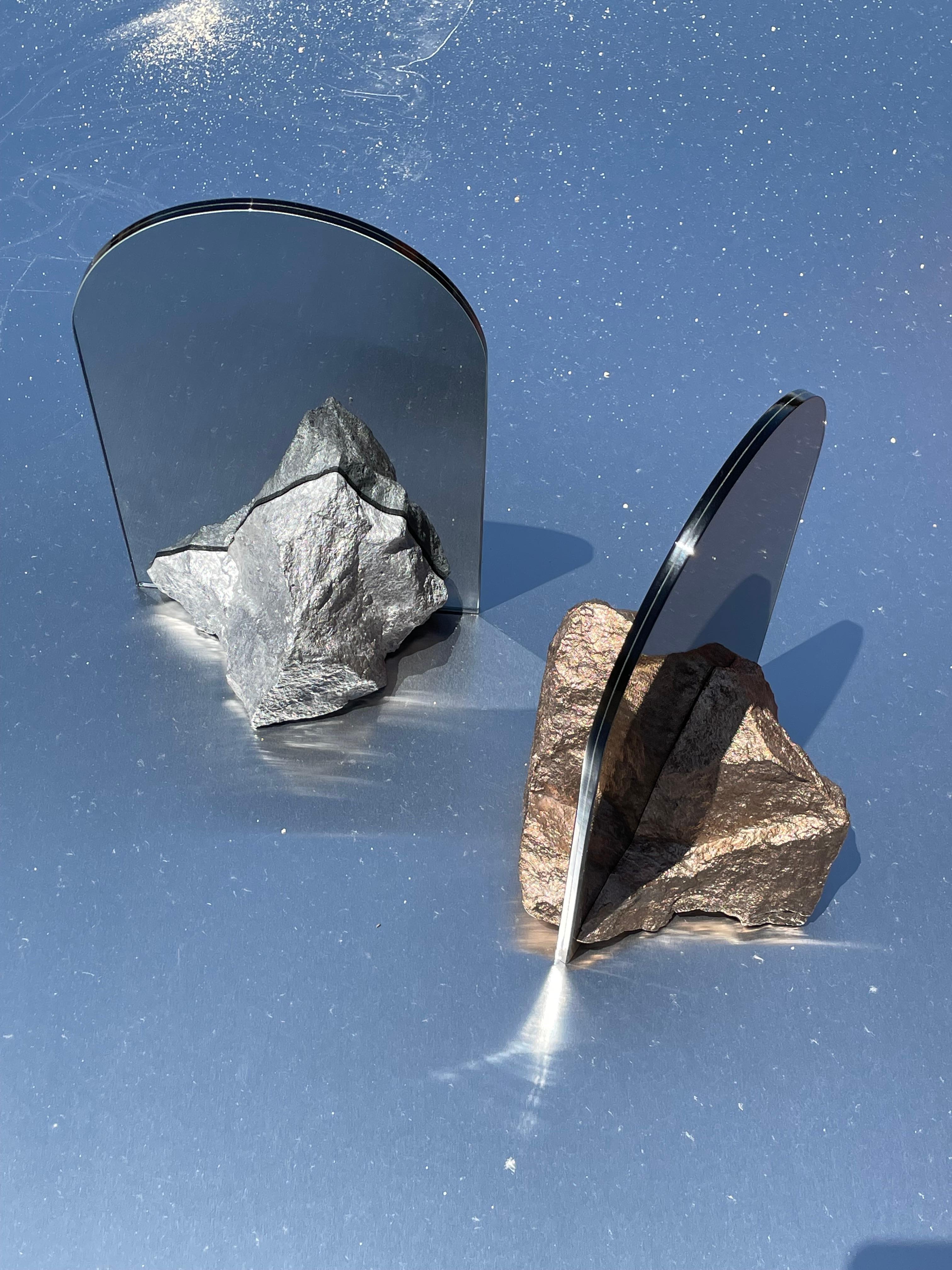 Miroir en pierre en aluminium par Desia Ava en vente 1