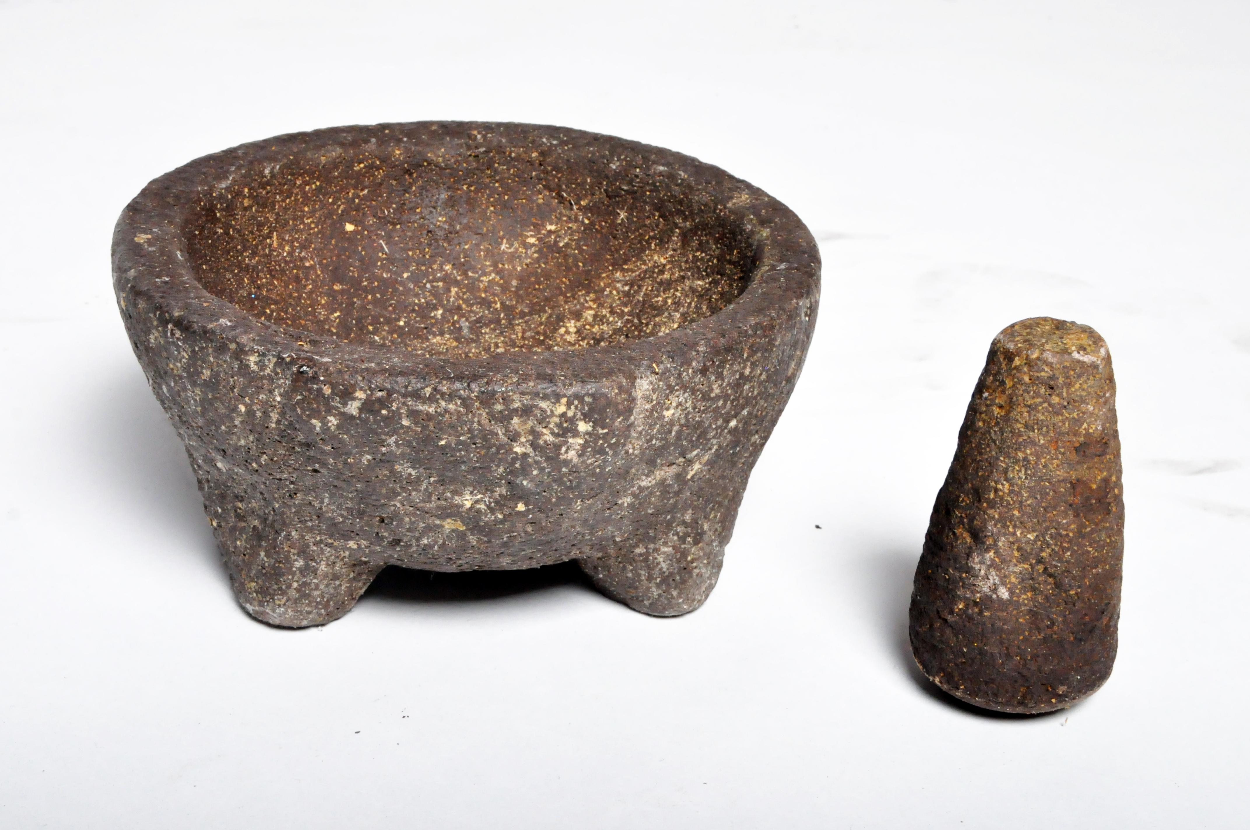 Stone Mortar with Pestle In Good Condition In Chicago, IL