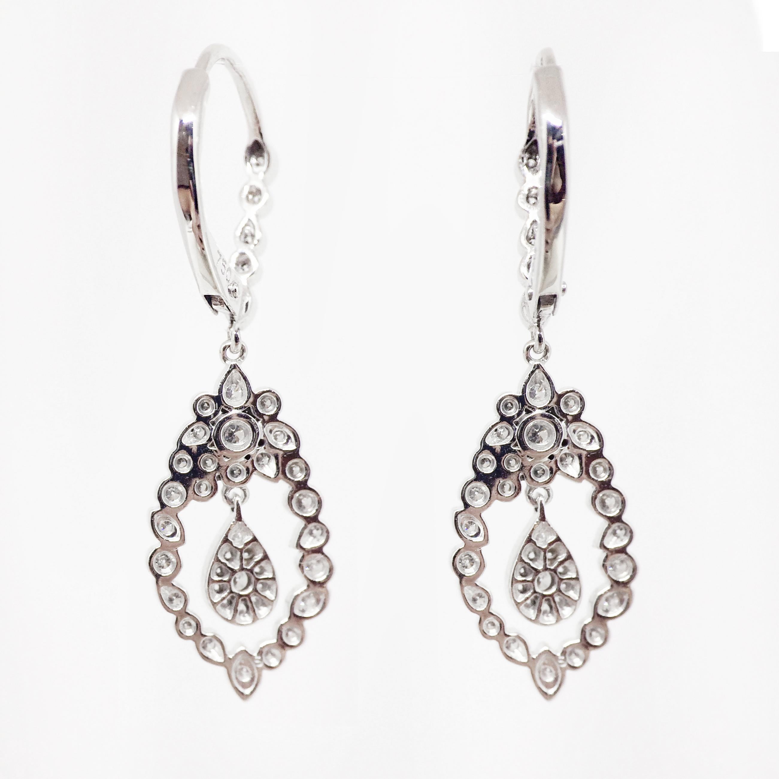 Contemporary Stone Paris 18 Karat Gold White Diamonds Jackie Dangle Earrings For Sale