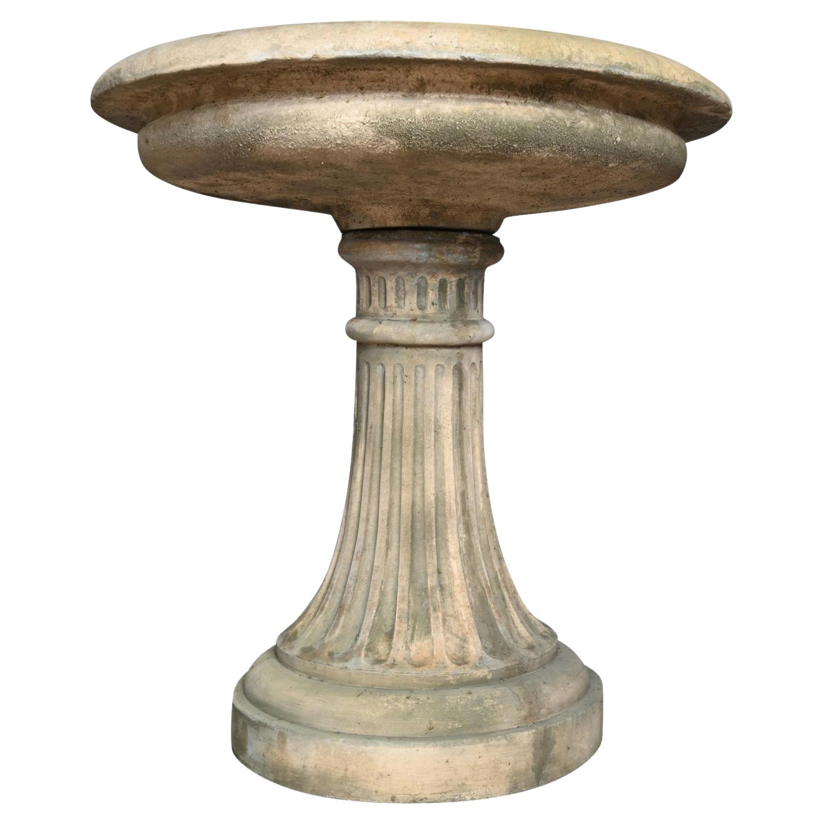 Urna da giardino con fioriera Pentworth in pietra
