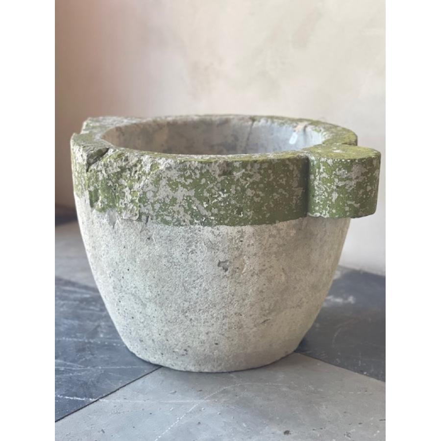 Stone Pot with Green Rim In Good Condition For Sale In Scottsdale, AZ