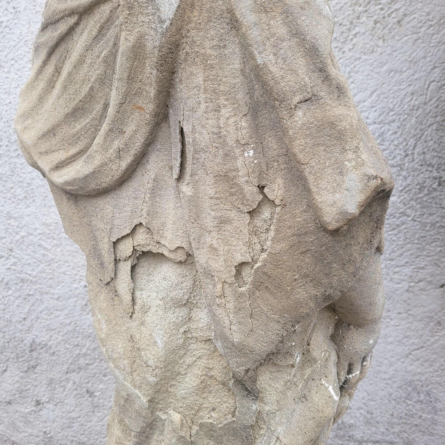 Stone Sculpture, 17th Century For Sale 6