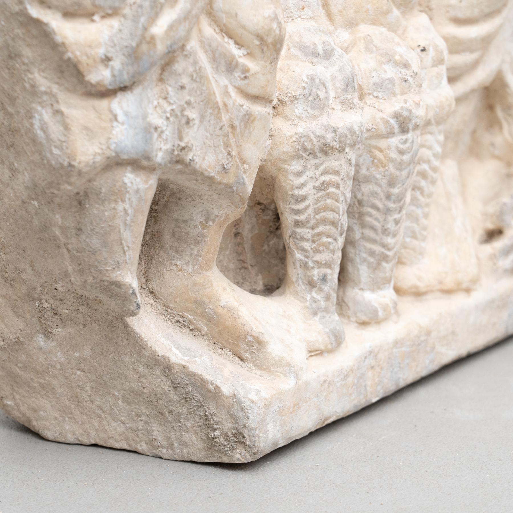 Escultura de piedra, hacia 1930 en venta 4