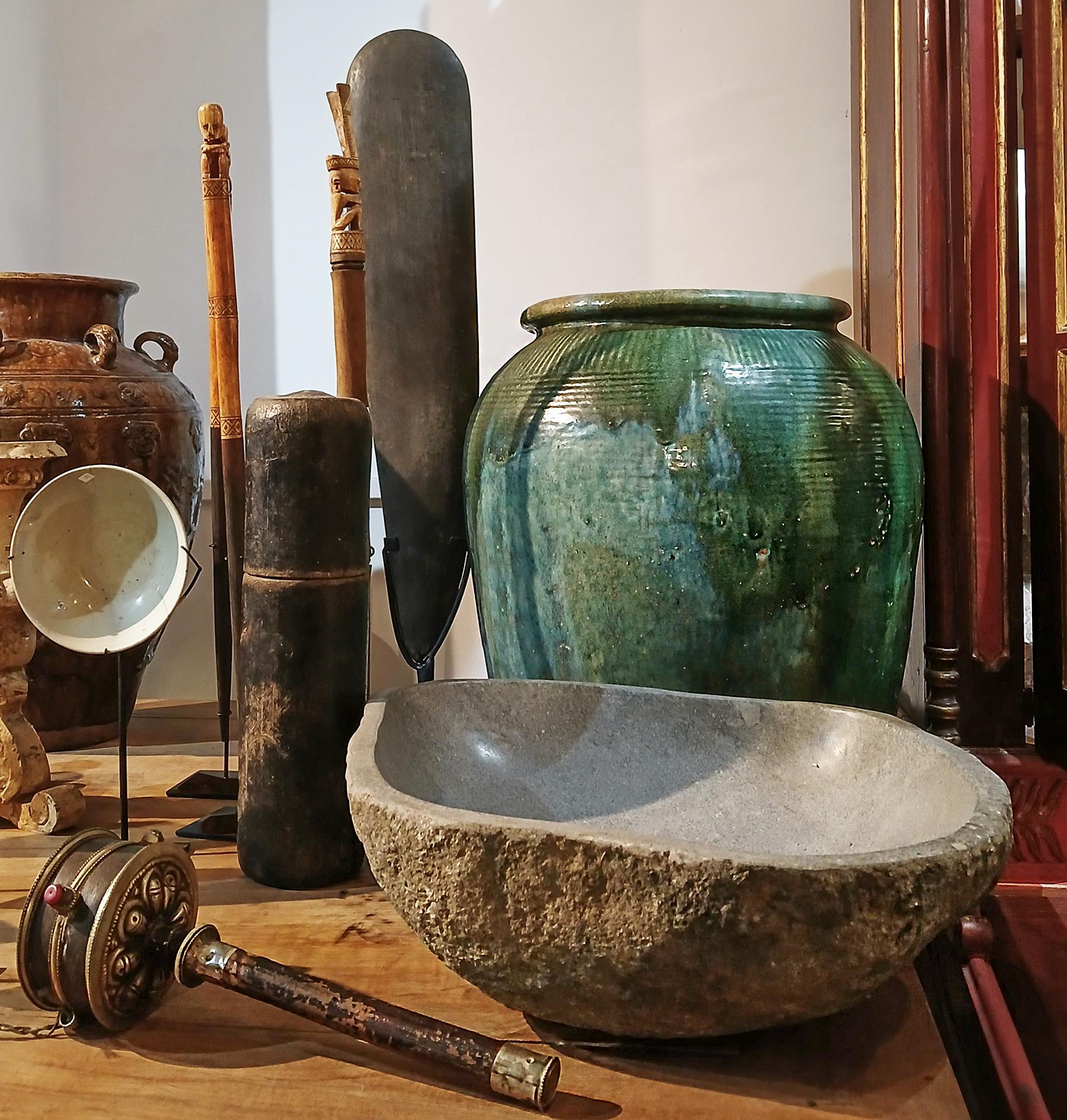 Waschbecken aus Stein aus Indonesien im Angebot 9