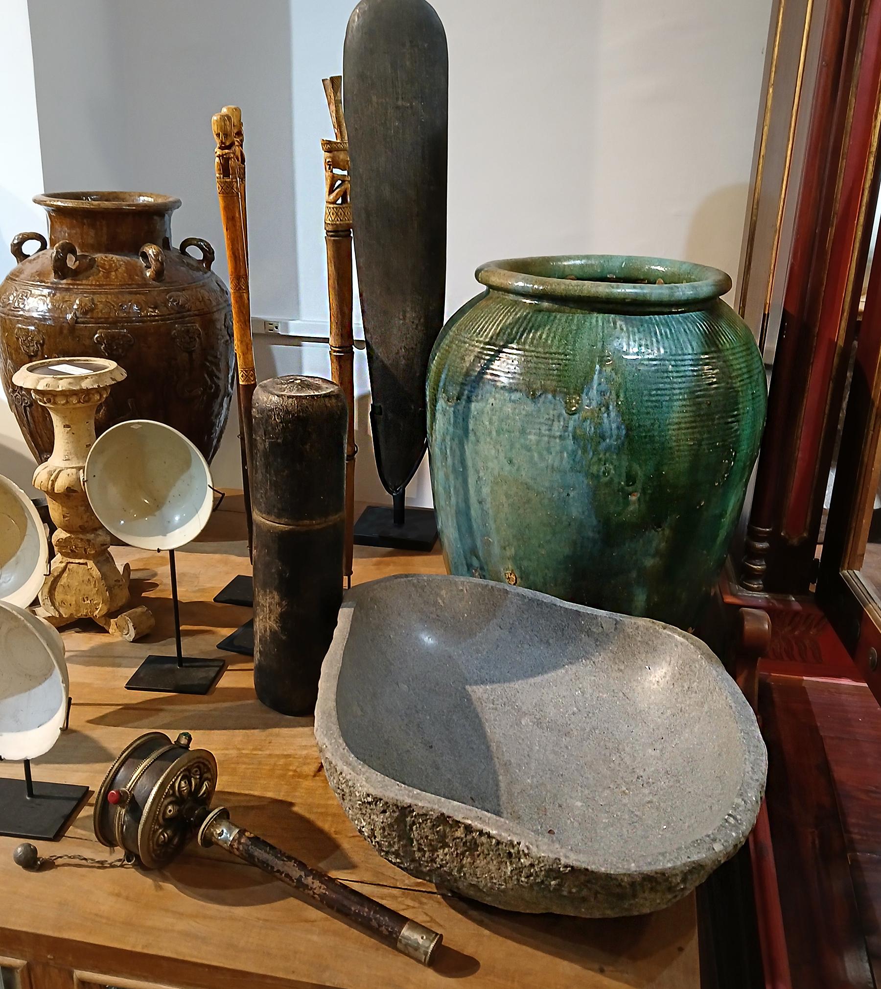 Waschbecken aus Stein aus Indonesien im Angebot 10