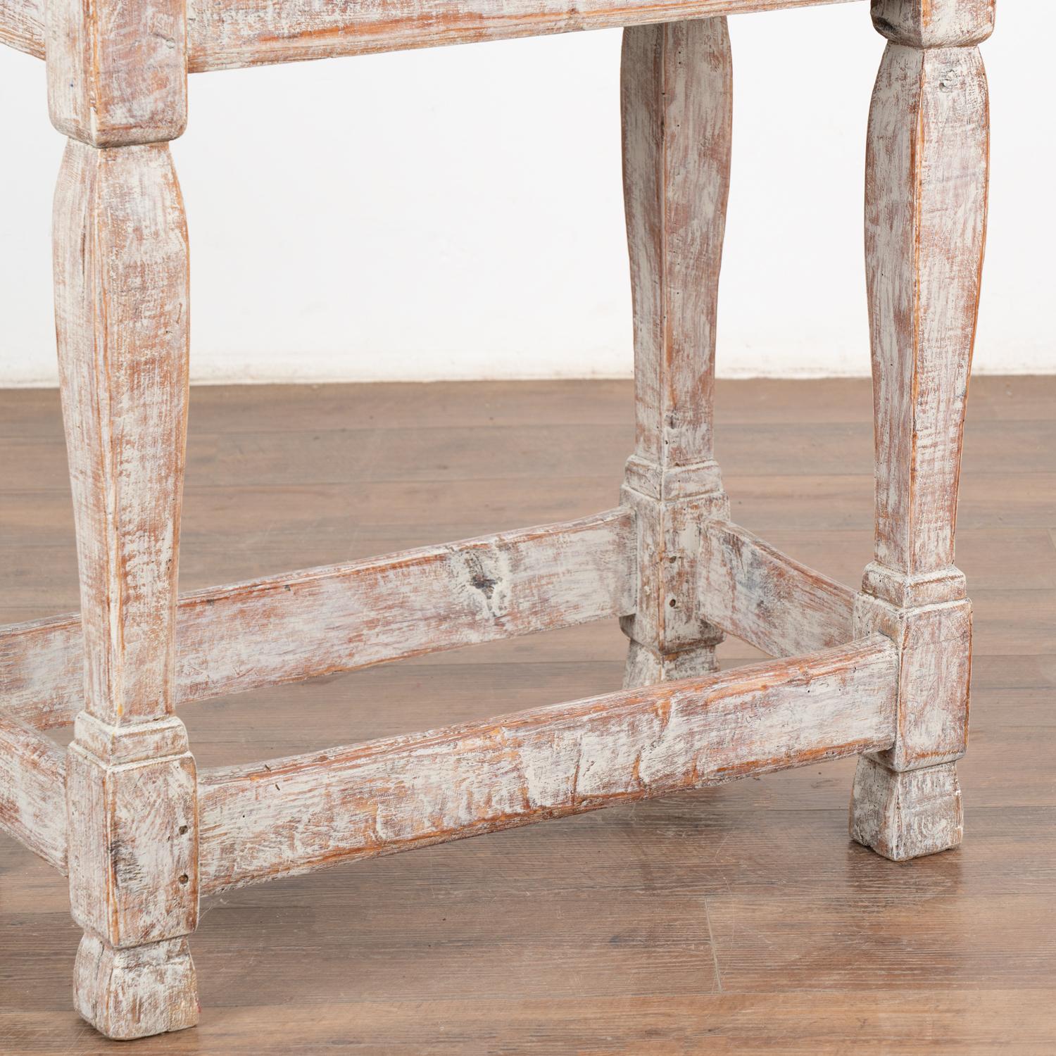 Table d'appoint à plateau en pierre Petite table console, Suède vers 1800-40 en vente 3