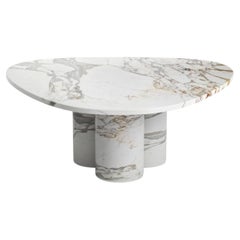 Table basse contemporaine STONE VALLEY - Rivage - Marbre Calacatta Oro - Formes organiques