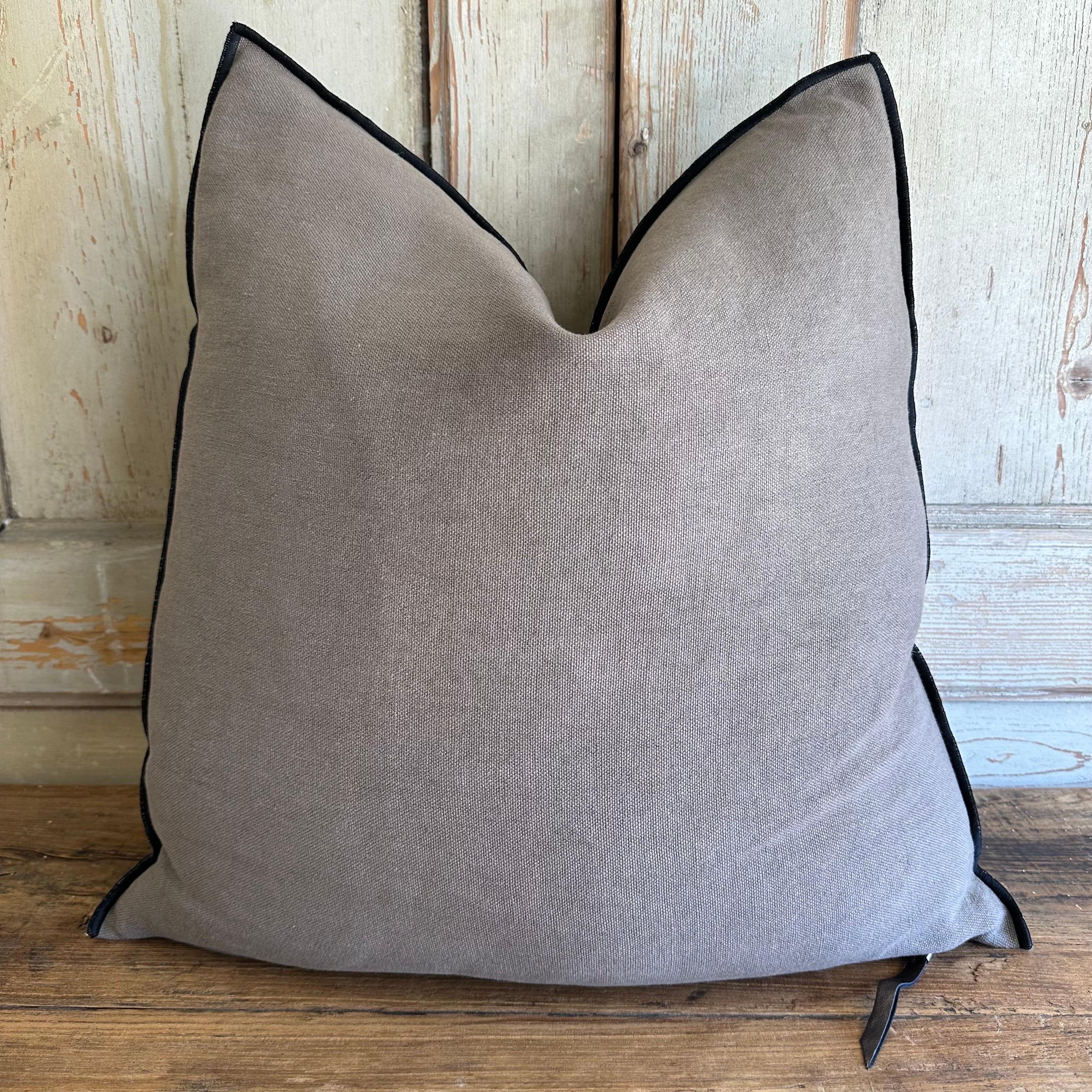 Custom linen blend accent pillow. 
Color: Ecorce / lavender - grey colored nubby textured stone washed linen pillow with a black stitched edge, metal zipper closure. 
Includes Down/Feather Insert.
Our pillows are constructed with vintage one of a