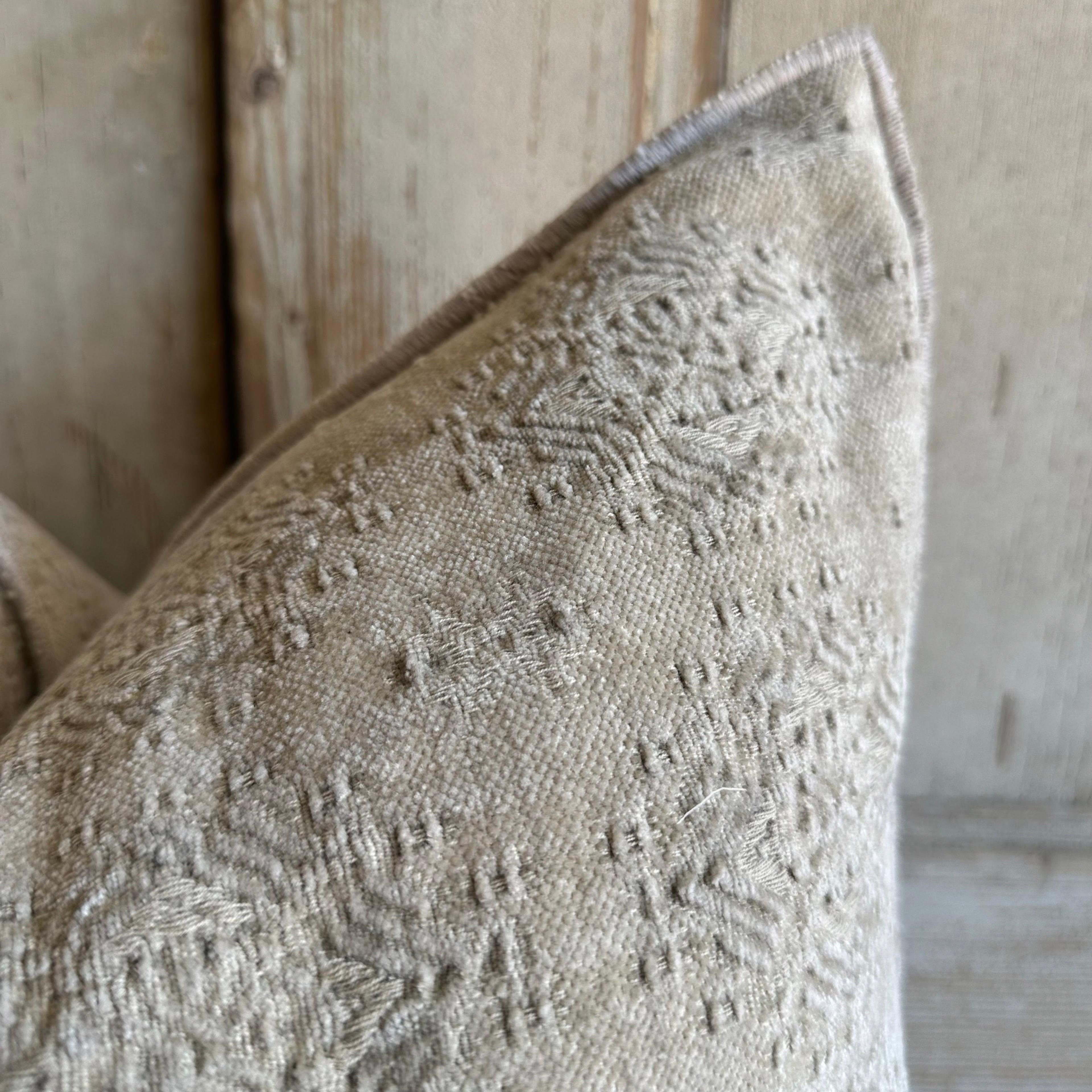 Stone Washed Jacquard French Accent Pillow, Ciment In New Condition In Brea, CA