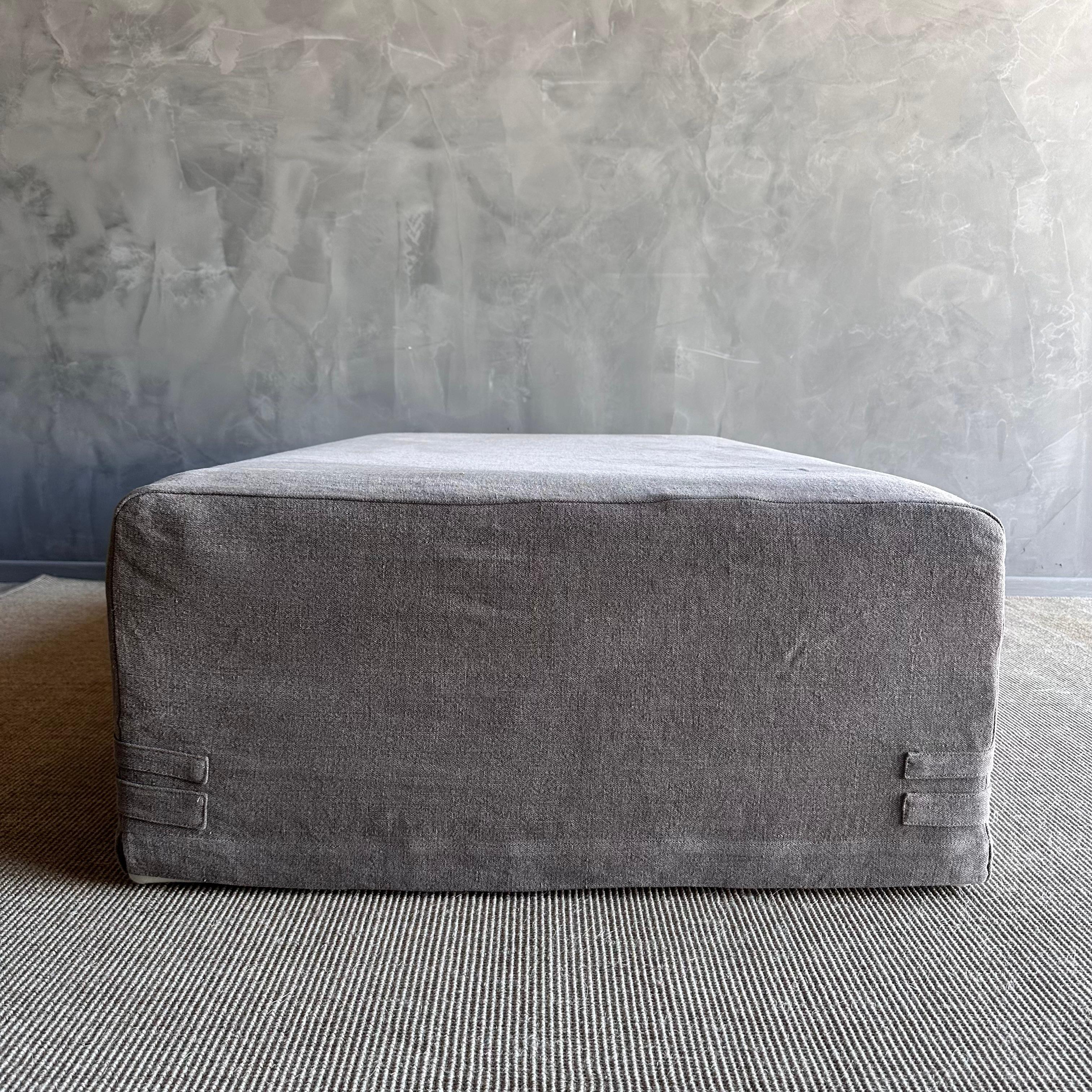 A Stone Washed Linen Cocktail Ottoman Covered Slip en vente 5