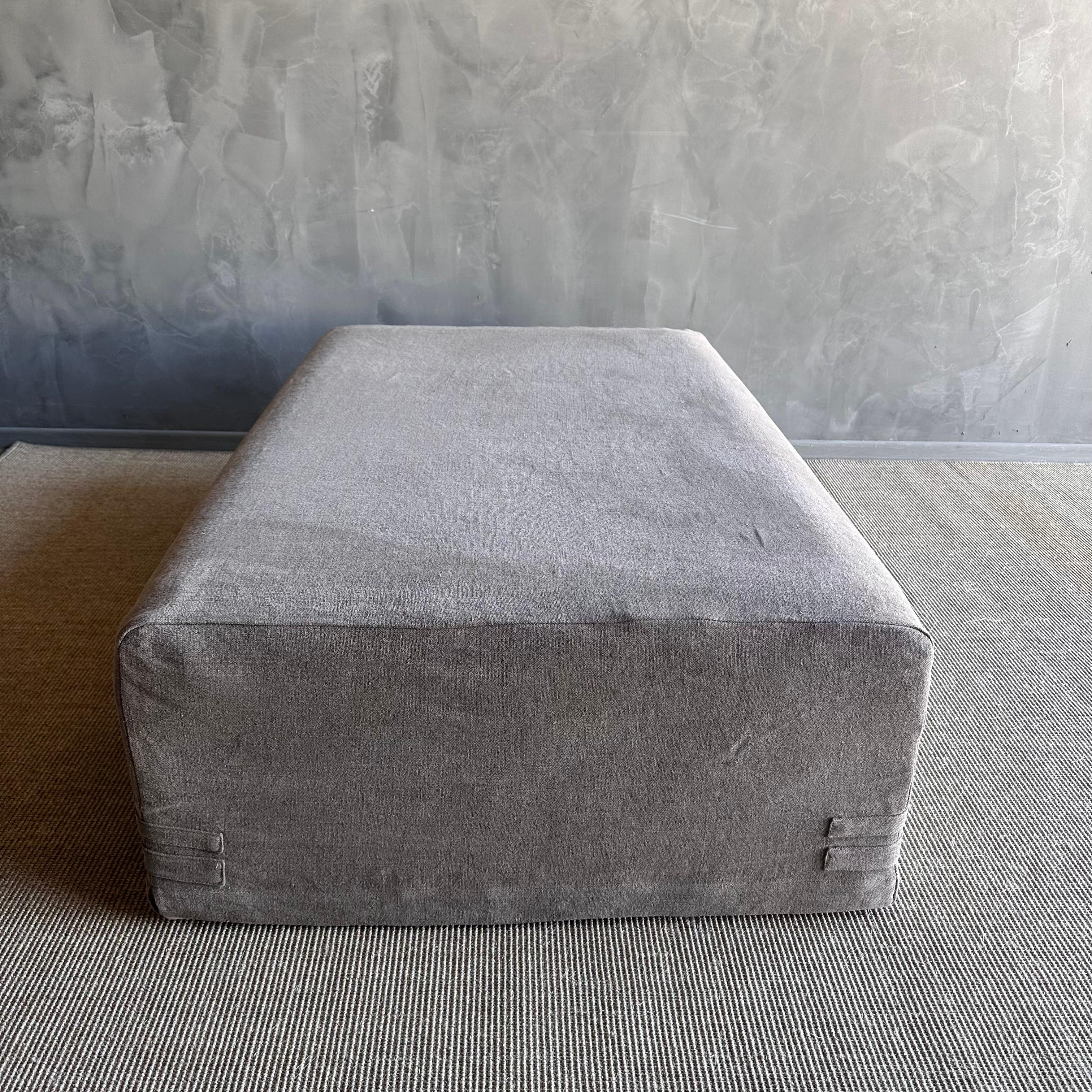 A Stone Washed Linen Cocktail Ottoman Covered Slip en vente 4