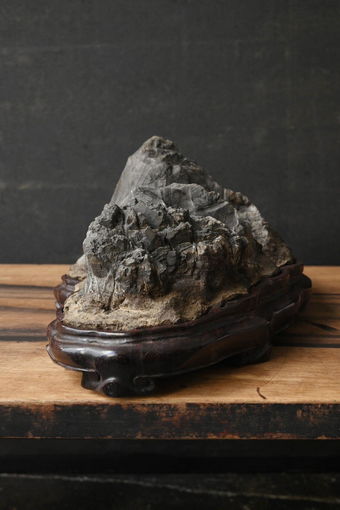 Pierres des érudits japonais 