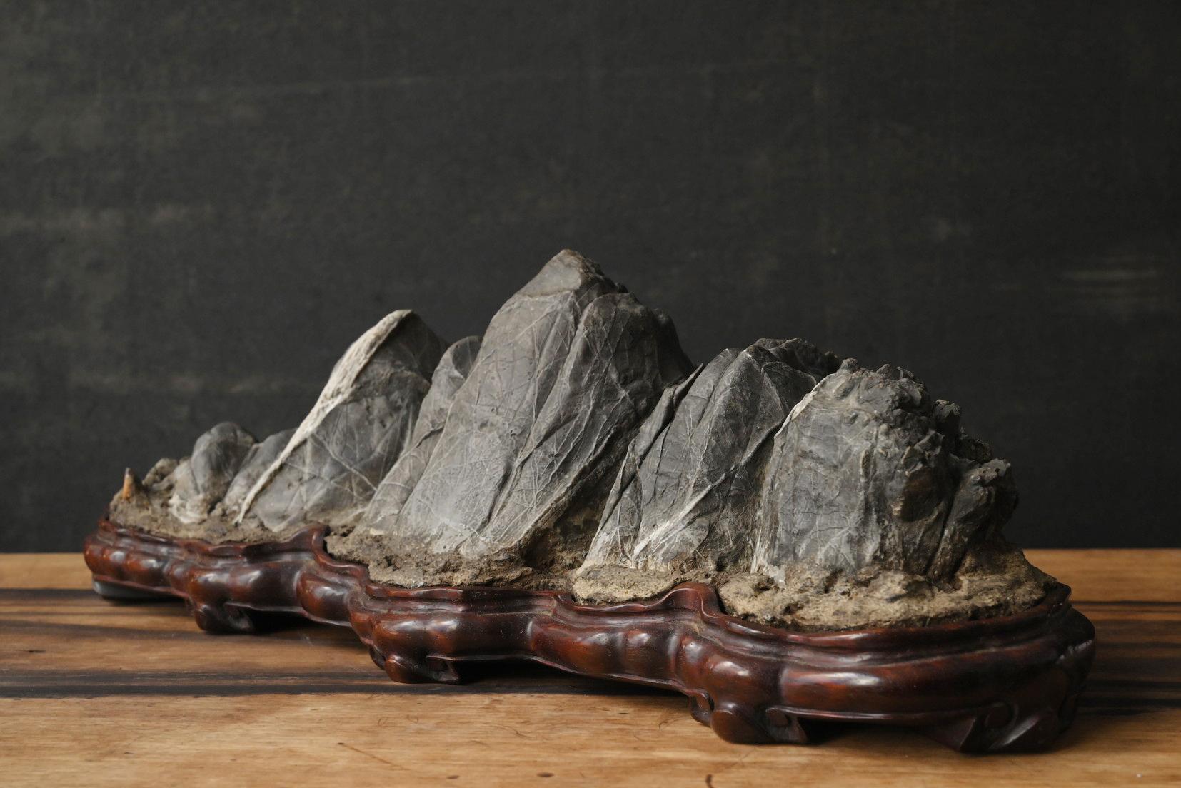 Pierres des érudits japonais 