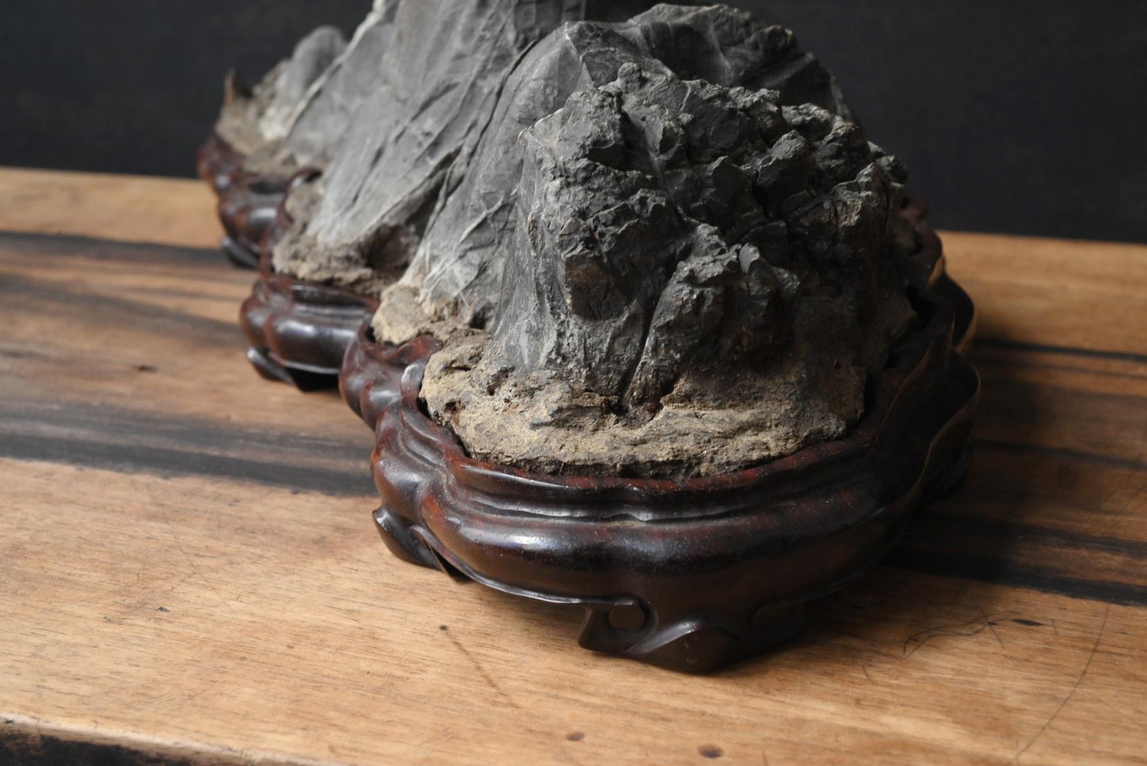 Pierres des érudits japonais 