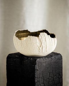 Grès et bronze, forme dégradée NO.1  par Alexandria Robys