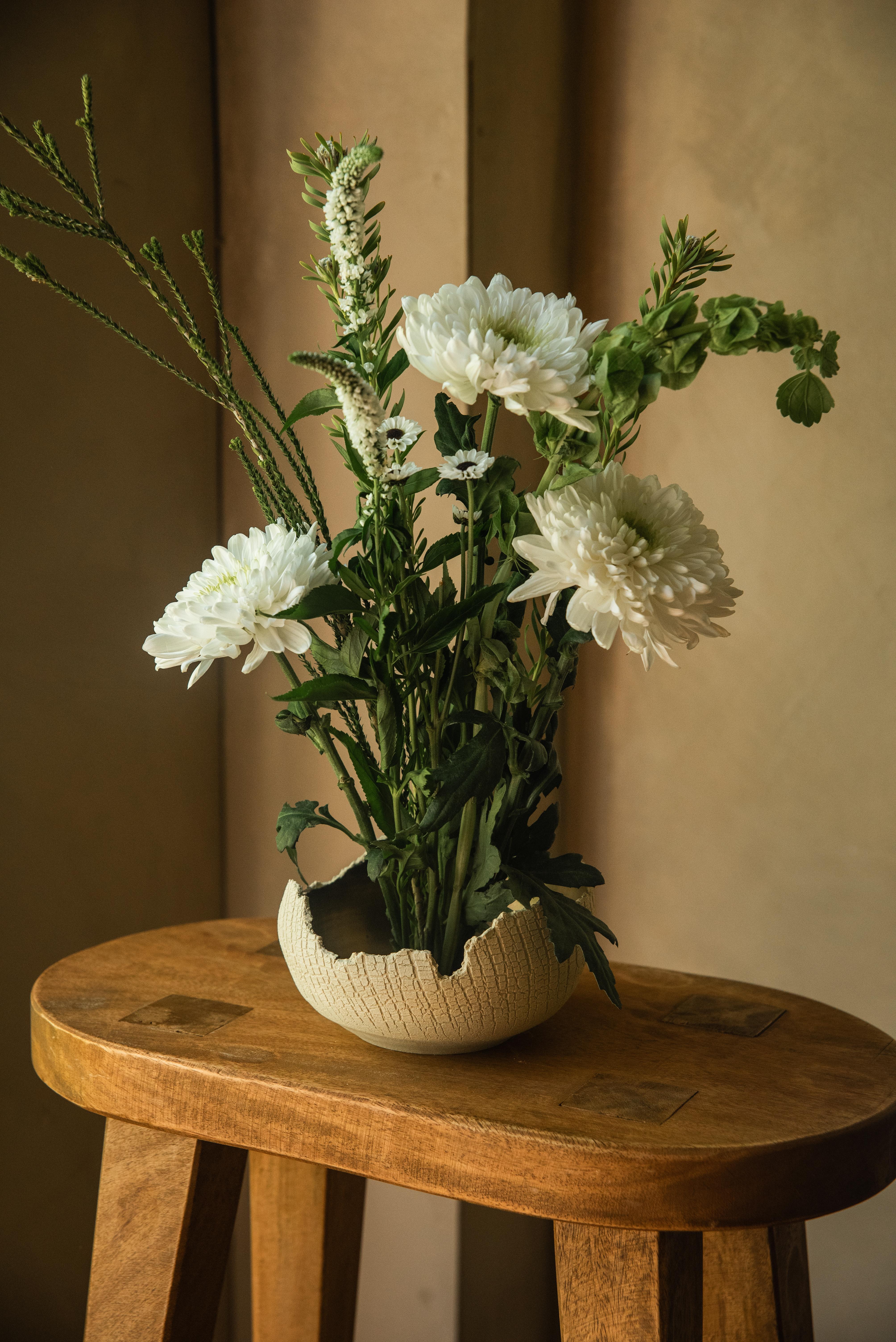 Stoneware and Bronze, Distressed Form NO.1  by Alexandria Roby In New Condition For Sale In Geneve, CH