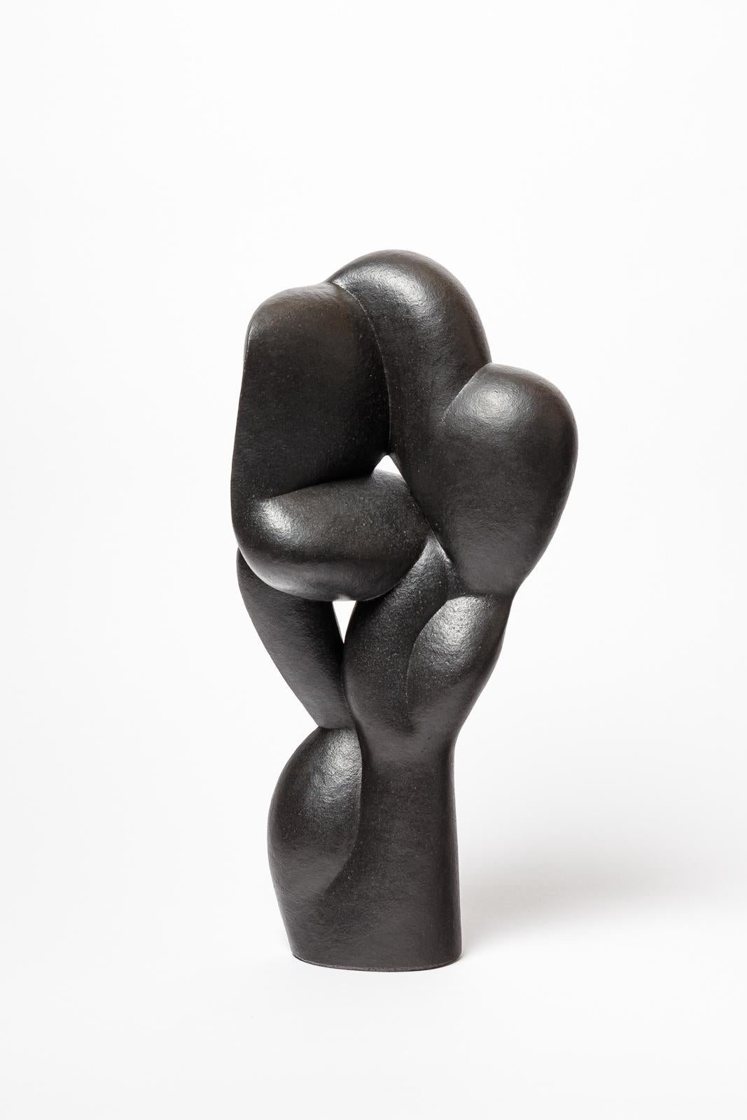 XXI secolo e contemporaneo Scultura in gres e ossidi intitolata 
