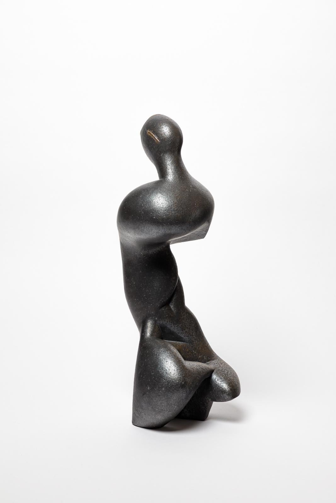 XXI secolo e contemporaneo Scultura in gres e ossidi intitolata 