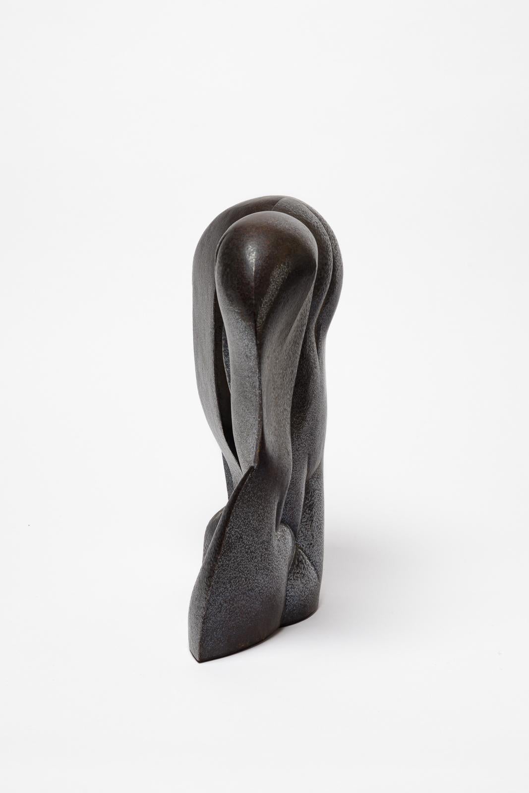 XXI secolo e contemporaneo Scultura in gres e ossidi intitolata 