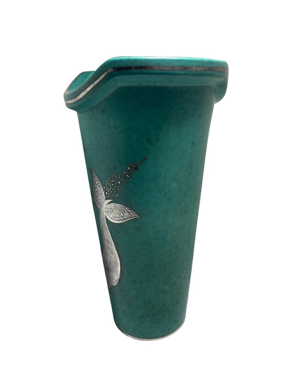 Wilhelm Kåge für Gustavsberg Argenta-Vase mit silbernem Meerestier-Motiv, Schweden (Skandinavische Moderne) im Angebot